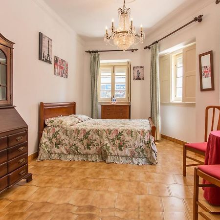 Family Home- Lisboa 希拉自由镇 外观 照片